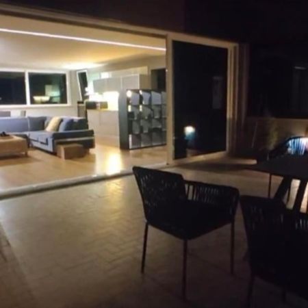 Apartamento Luxury Loft By Boy Patras Exterior foto
