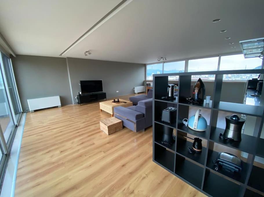 Apartamento Luxury Loft By Boy Patras Exterior foto