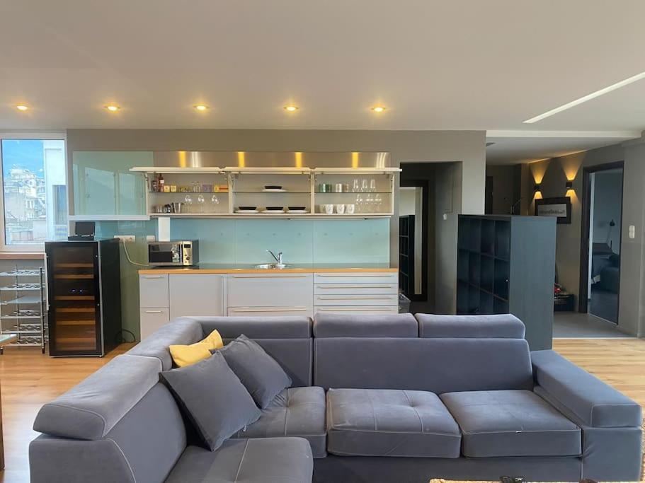 Apartamento Luxury Loft By Boy Patras Exterior foto