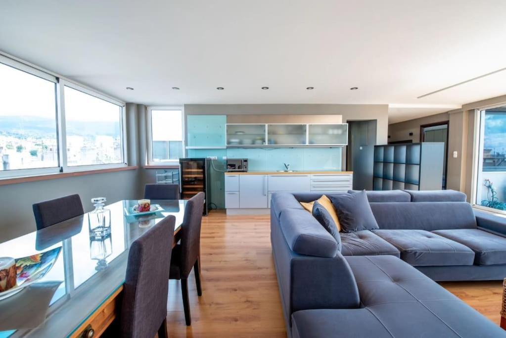 Apartamento Luxury Loft By Boy Patras Exterior foto